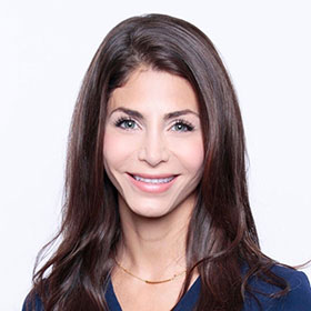 meet dr nikki shakourian